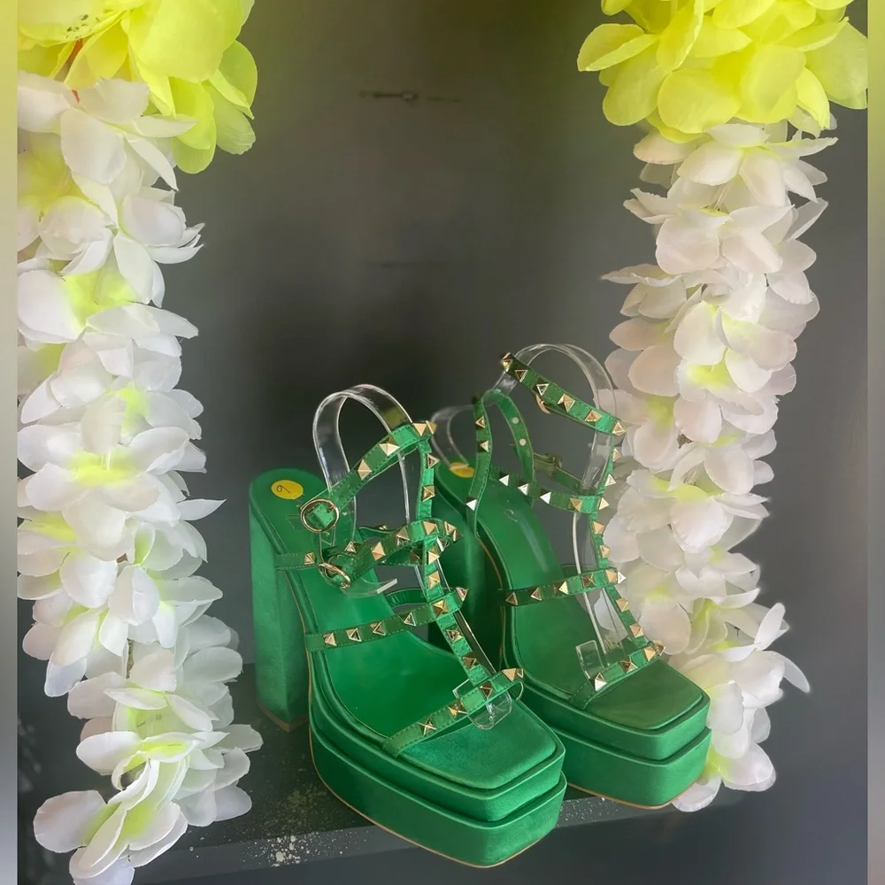 “BEE” Green Satin Studded Platform Heels - Picture 1 of 3